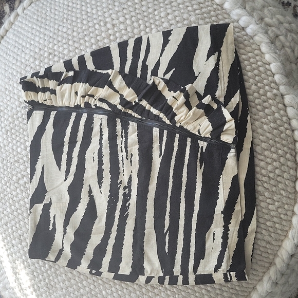 Free People Ruffle Babe Mini Skirt - size 0 - Picture 2 of 7